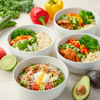 Enjoy vegetables and meat with a healthy and satisfying rice bowl◎