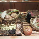 天や - 野菜を陳列