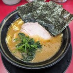 家系ラーメン 王道家 本店 - 