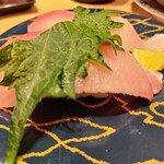 大起水産回転寿司 - 寒ブリ