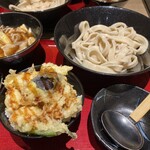 肉汁饂飩屋 とこ井 - 肉汁つけうどん天バラ小丼セット