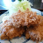 かつ膳 - 厚さ１ｃｍのマグロフライが３枚も！！