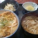 Maruya - カツ丼とたぬきうどんのセット