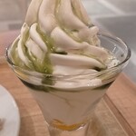 グリル&パフェ ピノキオ - 抹茶パフェ@\110円（セット料金）