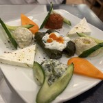 Yıldız Turkish Restaurant & Bar ユルディズ トルコレストラン - 