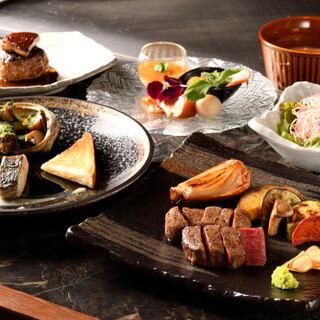 季節を味わえるコースや少しづつつまめるアラカルト