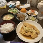 レコードカフェ ミモザバード - 本日のランチ定食(チキン南蛮タルタルソースがけ) 500円