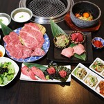 Kuroge Wagyuu Yakiniku Ushikuro - 