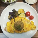 キッチン ブルー グローブ - 上から、豚ロースピカタは大きいですね