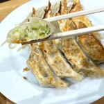 石松餃子 - 野菜多めの石松餃子の断面