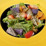 横浜野菜と日本酒 七草 - 「三浦野菜とフルーツのサラダ」