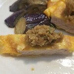 キッチン ブルー グローブ - こちらにも、カレー風味のデュクセルを乗せます