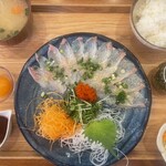 定越食堂 - ひらめのユッケ定食 2300円