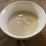 野菜が主役の古民家レストラン 花果菜 - あやめ雪のポタージュ
      