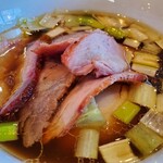 ヨコクラストアハウス - 味玉昆布水つけ麺 醤油 ちょい肉増し(大)  つけタレ