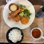 Kitchen まなや - ズワイガニのクリームコロッケ＆海老フライ1460円