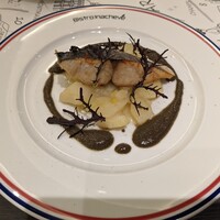 ビストロ・イナシュヴェ - サワラのロティ ポテトのブーランジュール タプナードソース添え