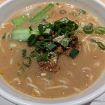 鼎泰豊 - チャーハンかこちらの坦々麺が選べました