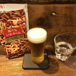 麹町いづみや しろ - あがりビール、あげ塩いかあられ