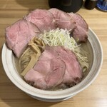 塩たいおう - にぼしの塩らーめん大盛り、チャーシュー増し