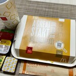 マクドナルド - ビッグブレックファストデラックス、コカ・コーラ ゼロ L