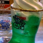 珈琲所コメダ珈琲店 - 《クリームソーダ》税込￥600❣あいあいさ～ん♡ブーツ❣笑