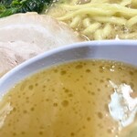 横浜家系ラーメン 魂心家 - ラーメン（醤油 780円）