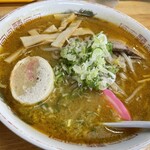 味の五十番 - カレーもやしラーメン［味噌こってり］。