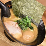 せい家 - ラーメン・並盛（６５０円）＋味付け玉子（１００円）２０２４年１月