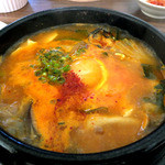 コッテジ - 「カキ入り豆腐チゲ」のメイン（２０１３年１２月）