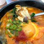 コッテジ - 「カキ入り豆腐チゲ」のメイン（２０１３年１２月）