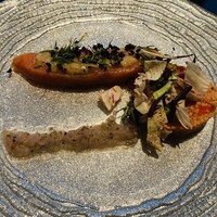 operetta 丸の内トラストタワー店 - サーモン半ナマタイプとクスクストマト味
