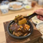 あんちすてーき とろろ麦めし 豚丸 - 