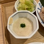 あんちすてーき とろろ麦めし 豚丸 - 