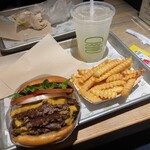 シェイクシャック 東京国際フォーラム - 