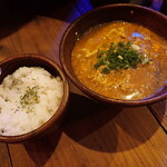 ハイサイ酒場 - たけのことインゲン豆のスパイスポークカレー￥800