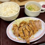 ラーメン 餃子 響 - 台湾パーコー定食・ご飯大盛（960円）