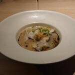 Le Du Restaurant and Wine Bar - 豚団子、にんにく、梅干し、牡蠣、酢豚豚汁