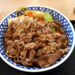 吉野家 - 牛すき丼(肉増量キャンペーン中)