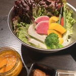 焼肉29テラス - お通しの野菜の盛り合わせ