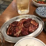 焼肉ホルモン大衆酒場 真 肉焼屋 - 