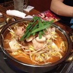 韓喰 - 赤もつ鍋