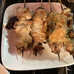 Yakitori Ueno Bunraku - みそにんにく　370円（2本）　からしみそ　370円（2本）