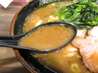 神田ラーメン わいず - スープ