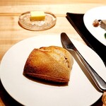 銀座 大石 - パンも美味しい