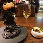 NAWA - サラブリ タロイモ、ポークトースト