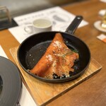 Bisutoro Juujuu - 完熟トマトのチーズ焼き