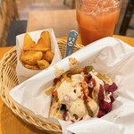 FALAFEL BROTHERS 澀谷PARCO店 - 半份加沙拉套餐（1150日圓）