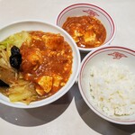 蒙古タンメン中本 - 半ラーメン(蒙古)、定食セット