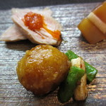 プープールー - 蒸し鶏
イベリコ豚 インゲンとマコモ茸